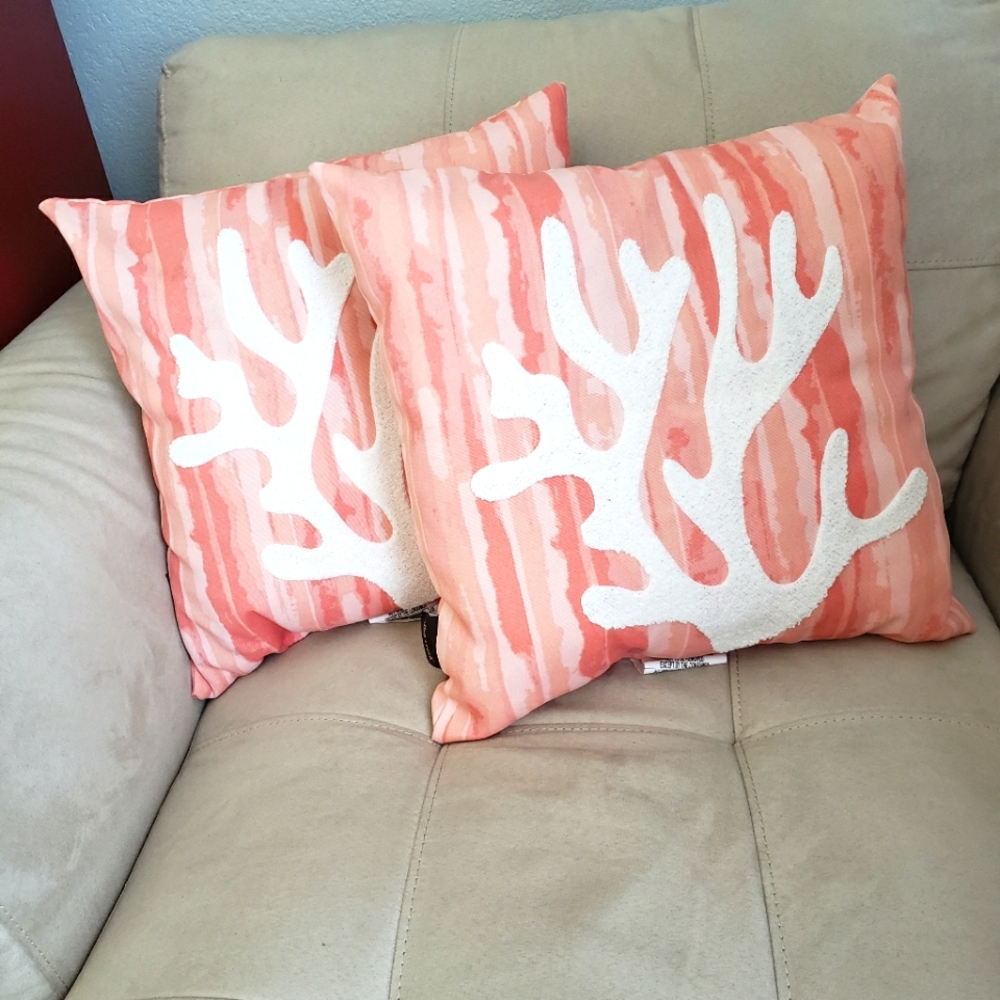Allen roth  decorative pair pillows 16x16